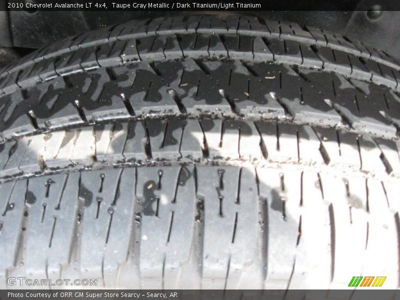 Taupe Gray Metallic / Dark Titanium/Light Titanium 2010 Chevrolet Avalanche LT 4x4