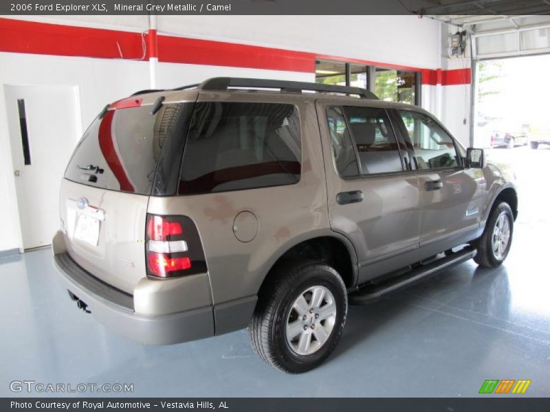 Mineral Grey Metallic / Camel 2006 Ford Explorer XLS