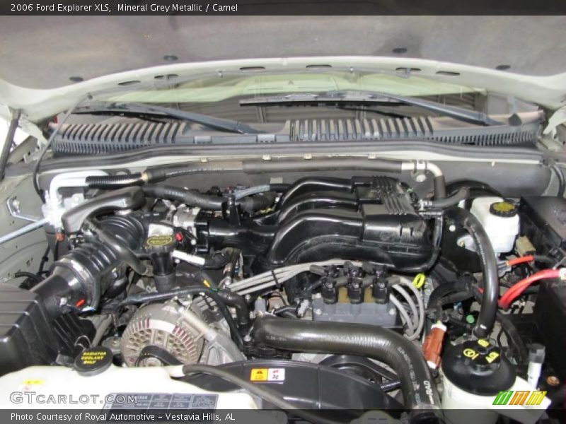 Mineral Grey Metallic / Camel 2006 Ford Explorer XLS