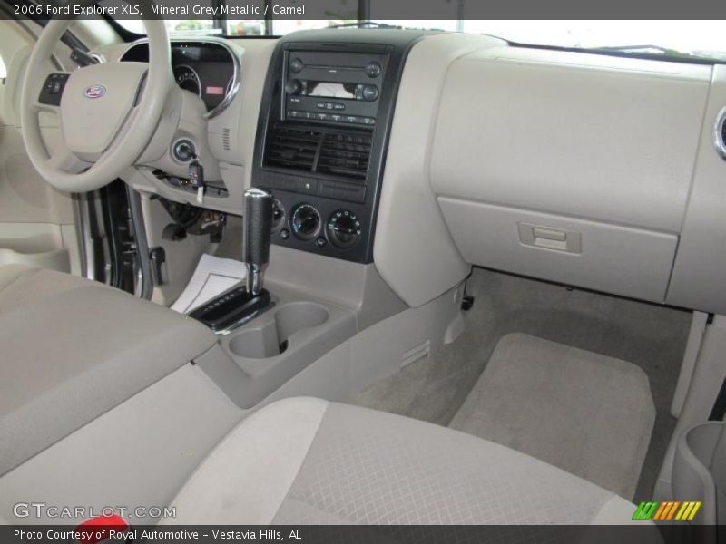 Mineral Grey Metallic / Camel 2006 Ford Explorer XLS