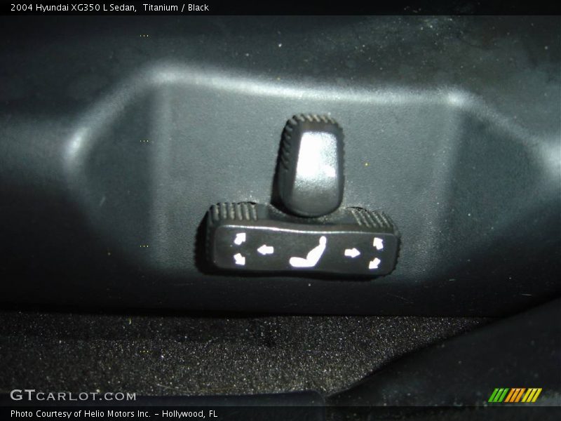 Titanium / Black 2004 Hyundai XG350 L Sedan