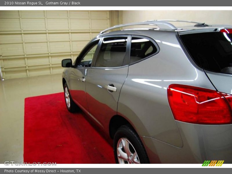 Gotham Gray / Black 2010 Nissan Rogue SL