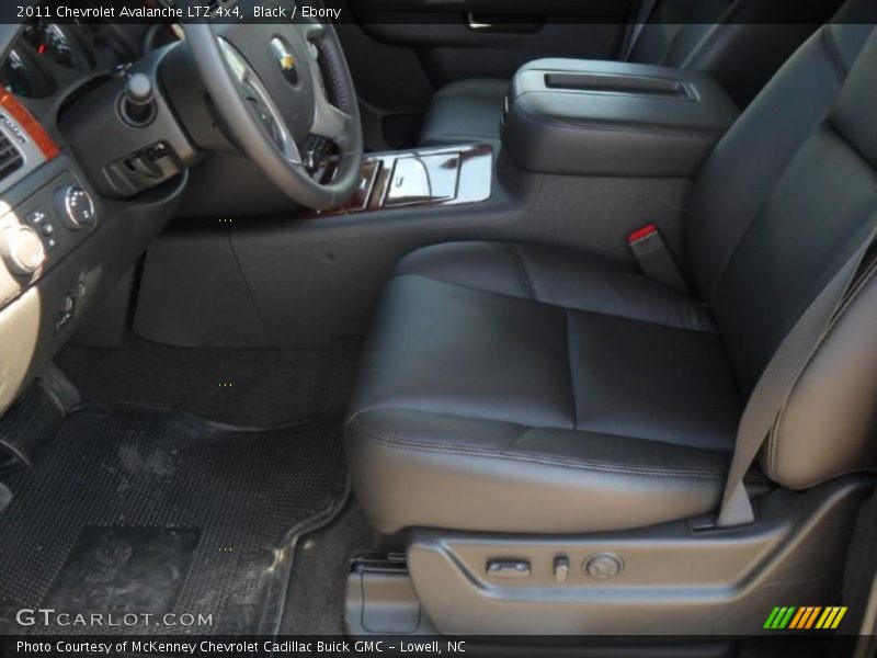 Black / Ebony 2011 Chevrolet Avalanche LTZ 4x4