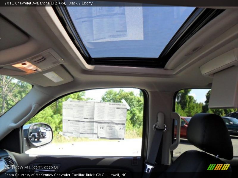 Black / Ebony 2011 Chevrolet Avalanche LTZ 4x4