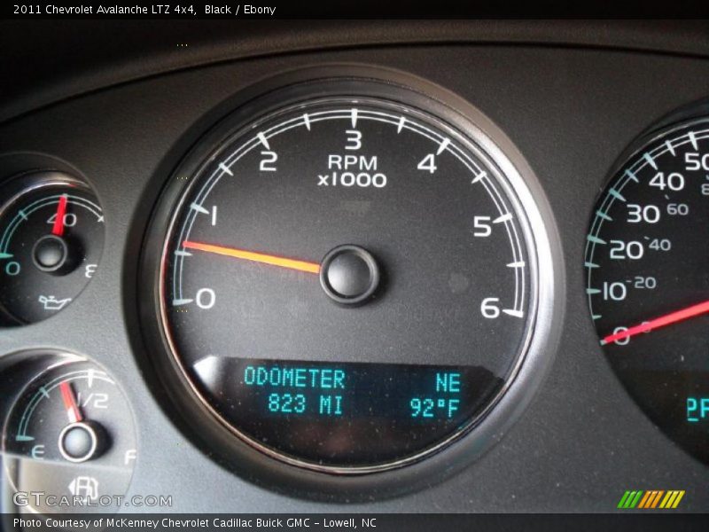 Black / Ebony 2011 Chevrolet Avalanche LTZ 4x4