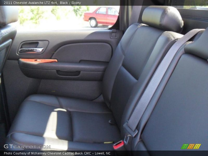 Black / Ebony 2011 Chevrolet Avalanche LTZ 4x4