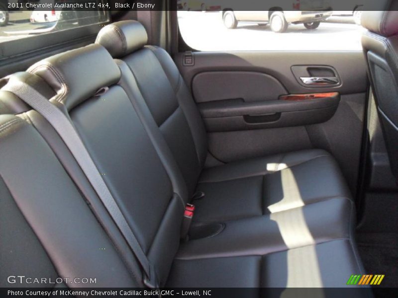 Black / Ebony 2011 Chevrolet Avalanche LTZ 4x4