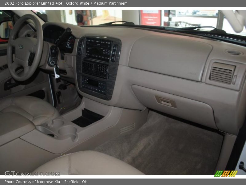 Oxford White / Medium Parchment 2002 Ford Explorer Limited 4x4