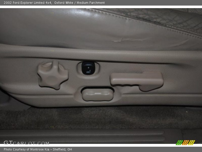 Oxford White / Medium Parchment 2002 Ford Explorer Limited 4x4