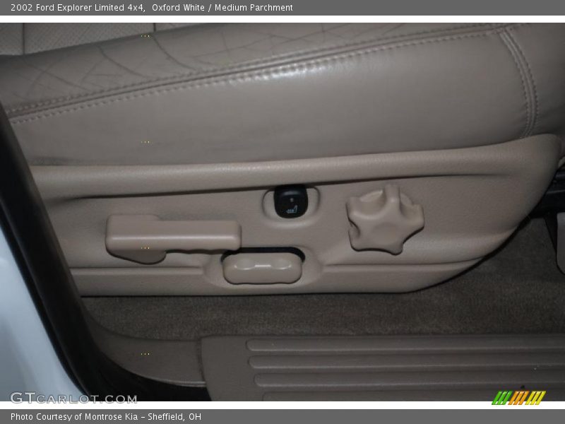 Oxford White / Medium Parchment 2002 Ford Explorer Limited 4x4