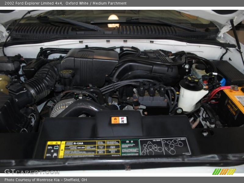 Oxford White / Medium Parchment 2002 Ford Explorer Limited 4x4