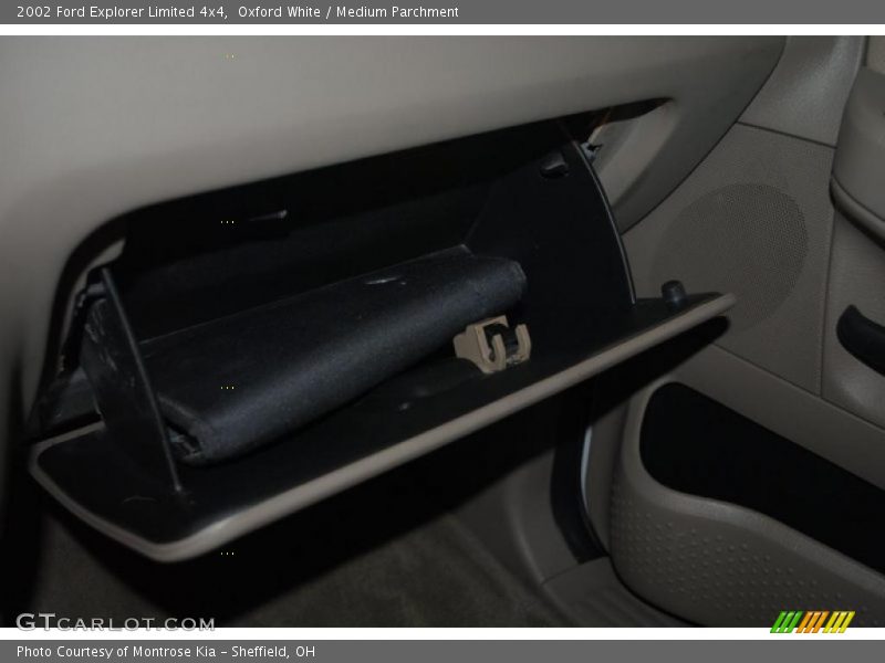Oxford White / Medium Parchment 2002 Ford Explorer Limited 4x4