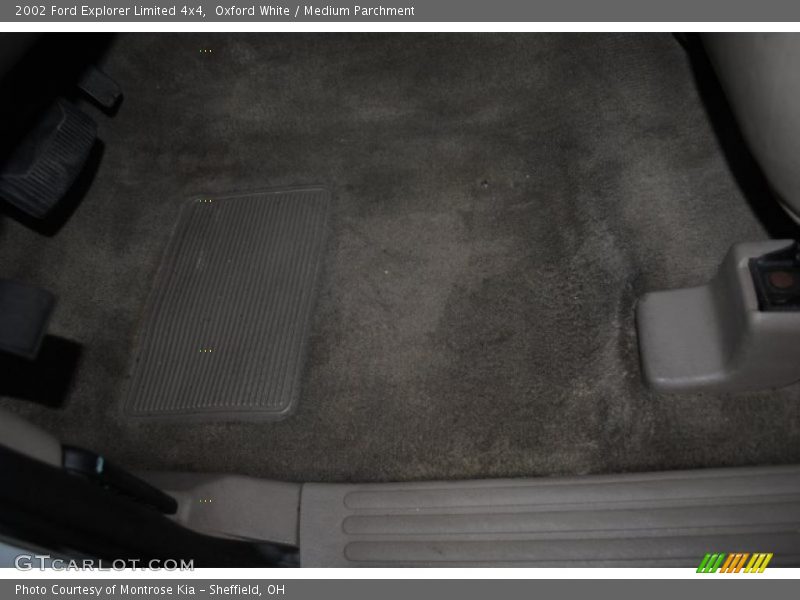 Oxford White / Medium Parchment 2002 Ford Explorer Limited 4x4