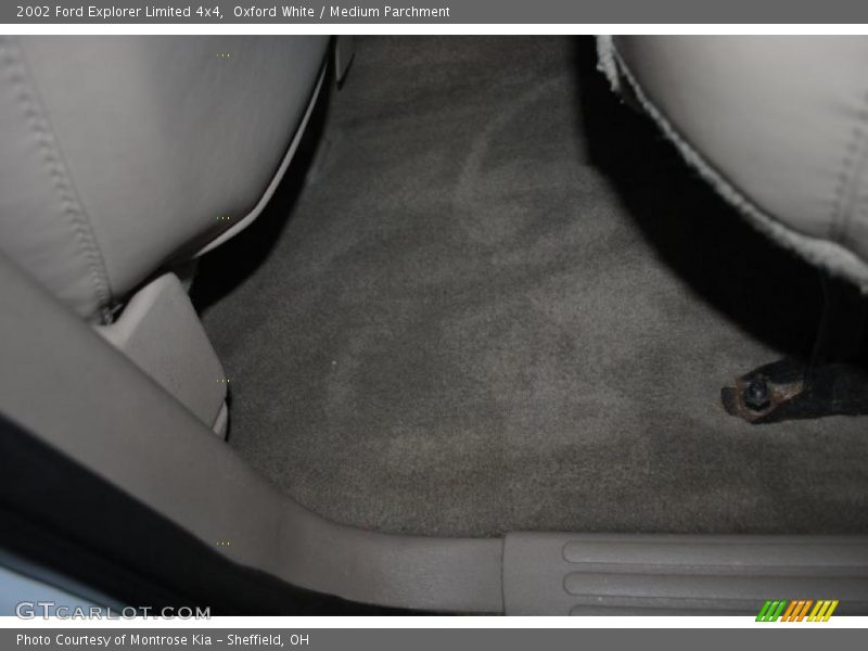 Oxford White / Medium Parchment 2002 Ford Explorer Limited 4x4