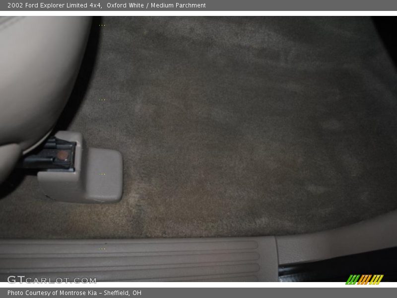 Oxford White / Medium Parchment 2002 Ford Explorer Limited 4x4