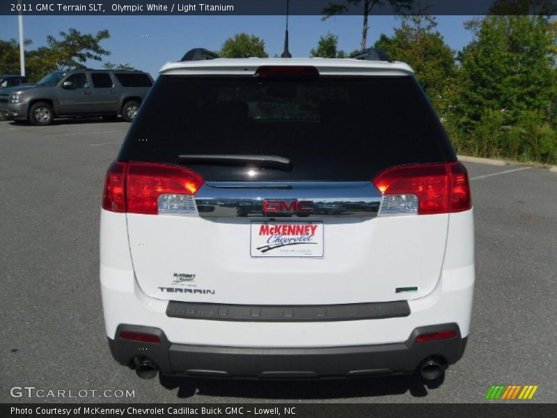 Olympic White / Light Titanium 2011 GMC Terrain SLT
