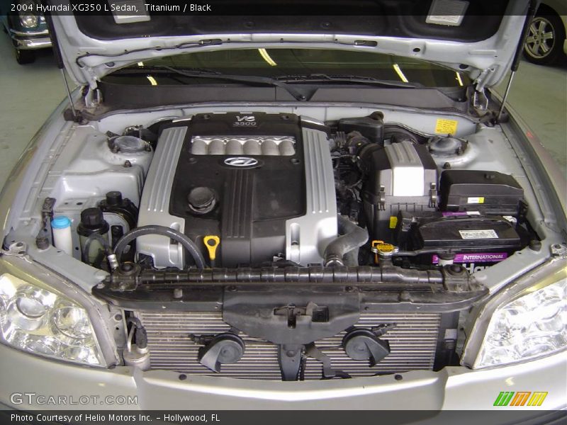 Titanium / Black 2004 Hyundai XG350 L Sedan