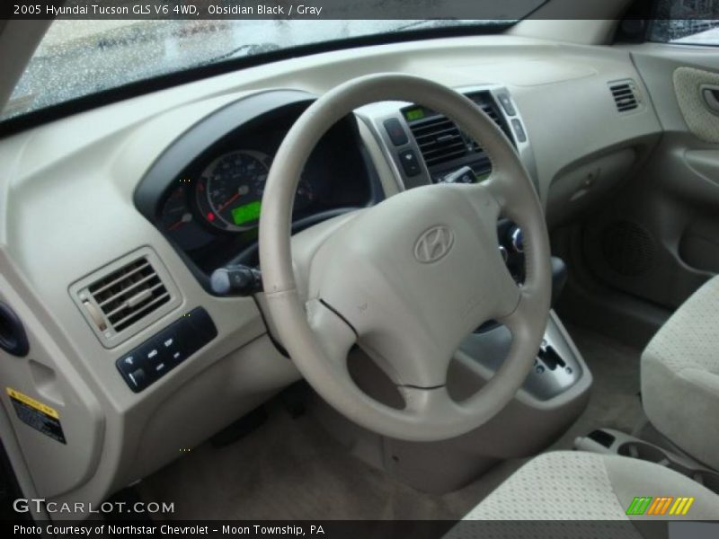 Obsidian Black / Gray 2005 Hyundai Tucson GLS V6 4WD