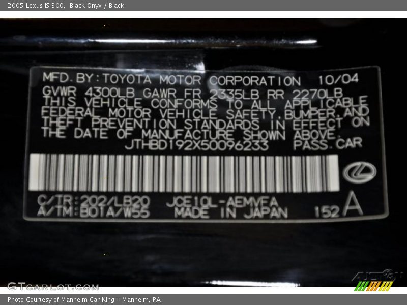 Black Onyx / Black 2005 Lexus IS 300