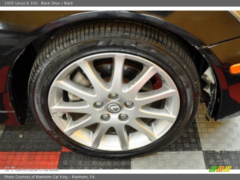 Black Onyx / Black 2005 Lexus IS 300