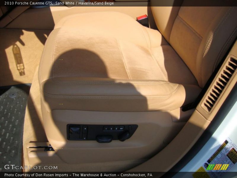 Sand White / Havanna/Sand Beige 2010 Porsche Cayenne GTS