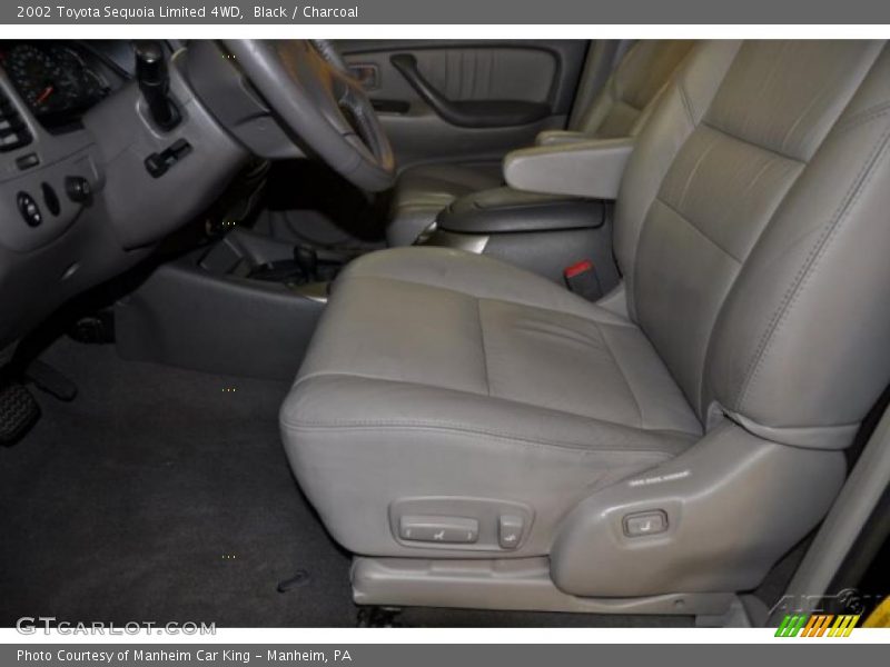 Black / Charcoal 2002 Toyota Sequoia Limited 4WD