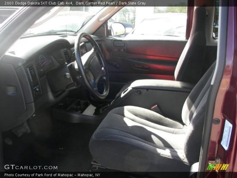 Dark Garnet Red Pearl / Dark Slate Gray 2003 Dodge Dakota SXT Club Cab 4x4