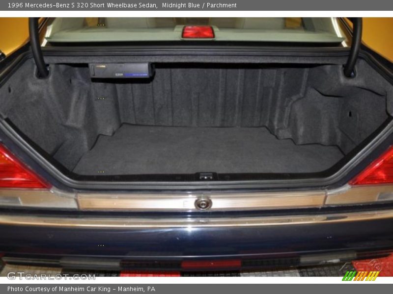Midnight Blue / Parchment 1996 Mercedes-Benz S 320 Short Wheelbase Sedan