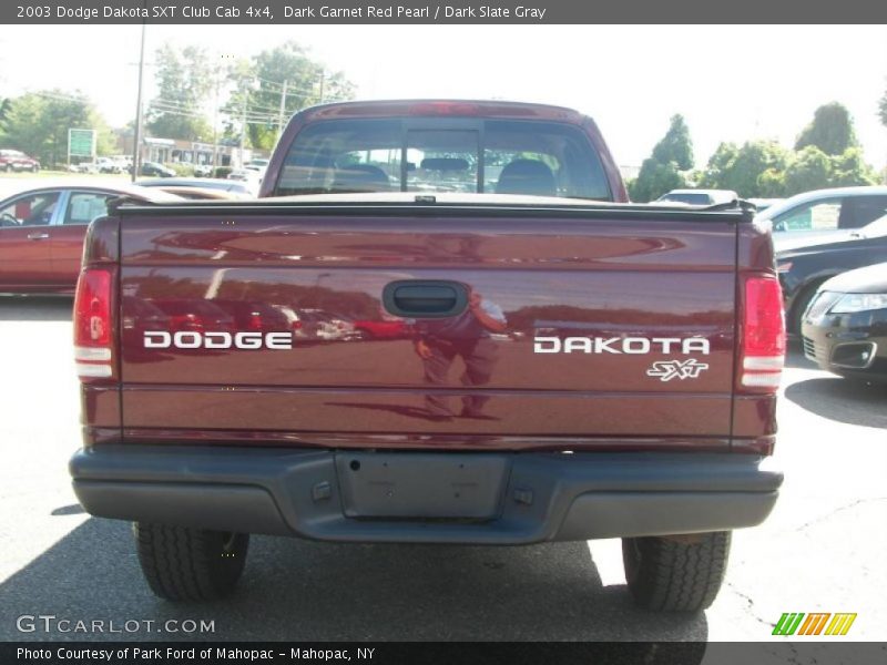 Dark Garnet Red Pearl / Dark Slate Gray 2003 Dodge Dakota SXT Club Cab 4x4