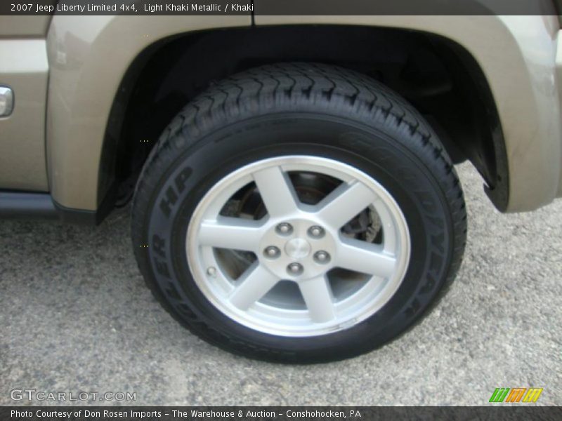 Light Khaki Metallic / Khaki 2007 Jeep Liberty Limited 4x4