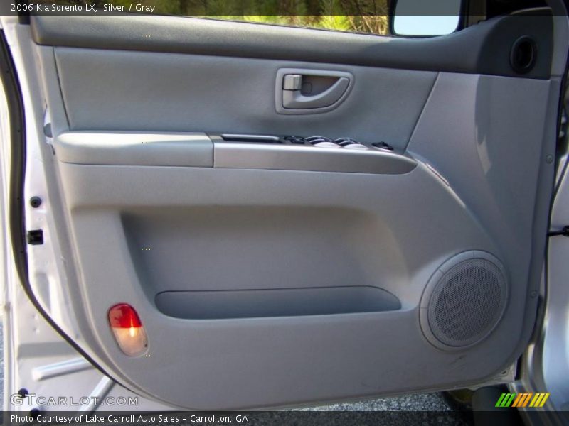 Silver / Gray 2006 Kia Sorento LX