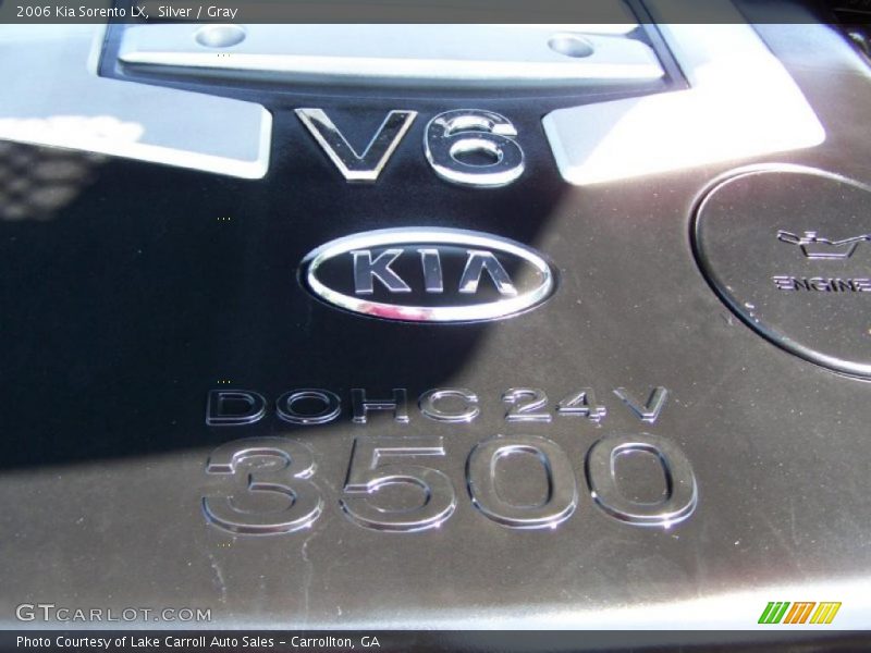Silver / Gray 2006 Kia Sorento LX