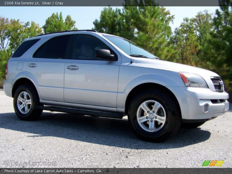 Silver / Gray 2006 Kia Sorento LX