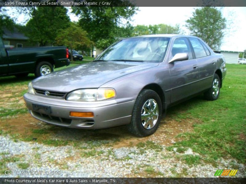 Silver Taupe Metallic / Gray 1996 Toyota Camry LE Sedan
