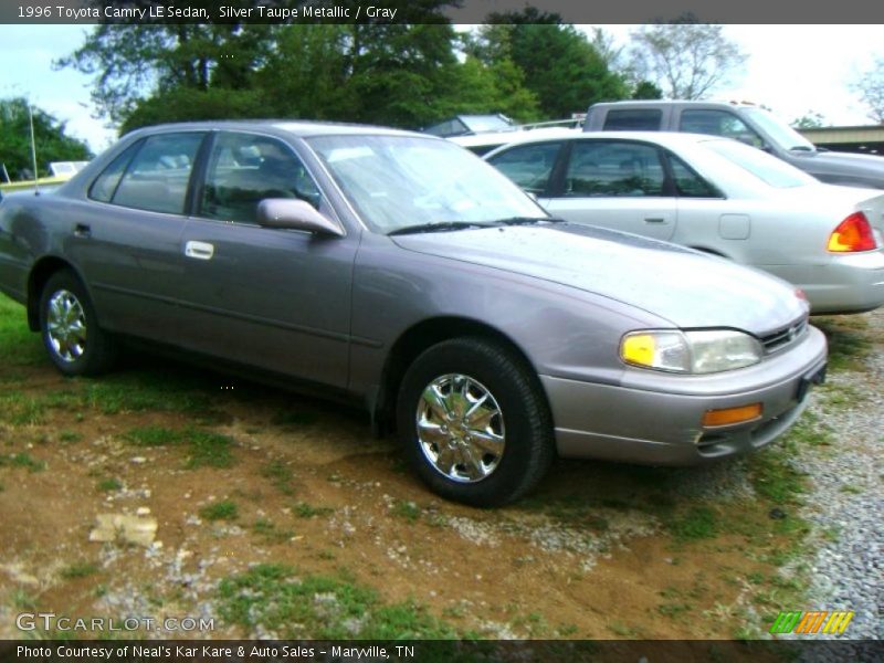 Silver Taupe Metallic / Gray 1996 Toyota Camry LE Sedan