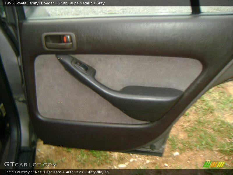 Silver Taupe Metallic / Gray 1996 Toyota Camry LE Sedan