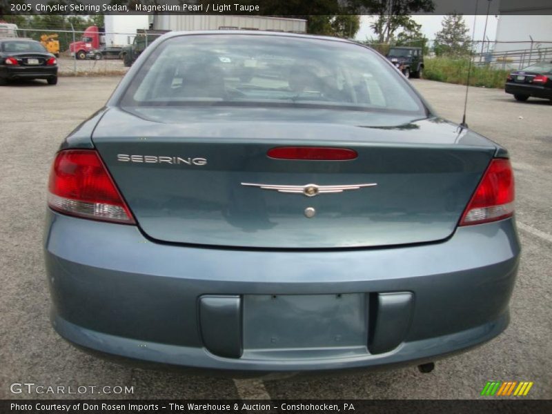 Magnesium Pearl / Light Taupe 2005 Chrysler Sebring Sedan