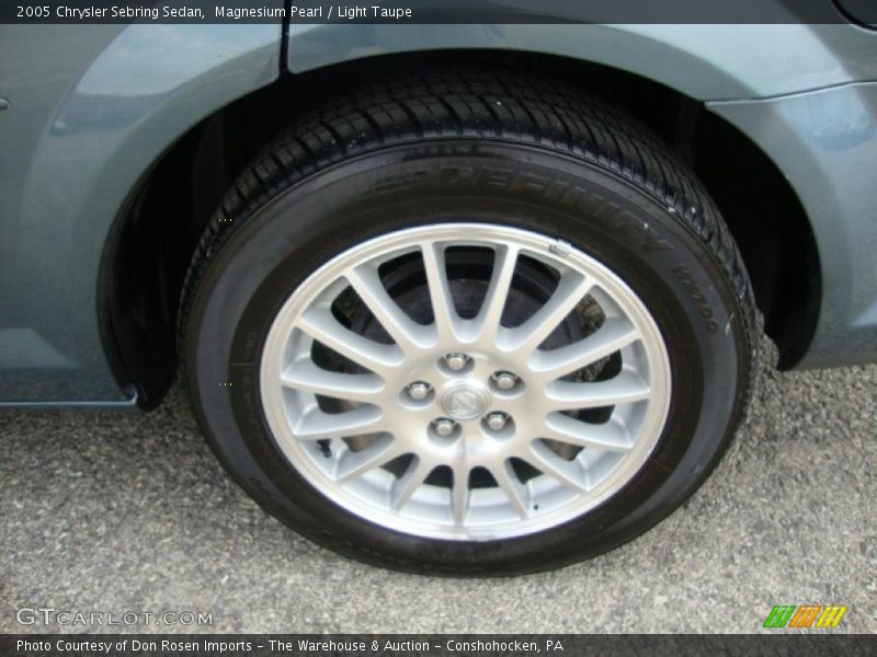 Magnesium Pearl / Light Taupe 2005 Chrysler Sebring Sedan