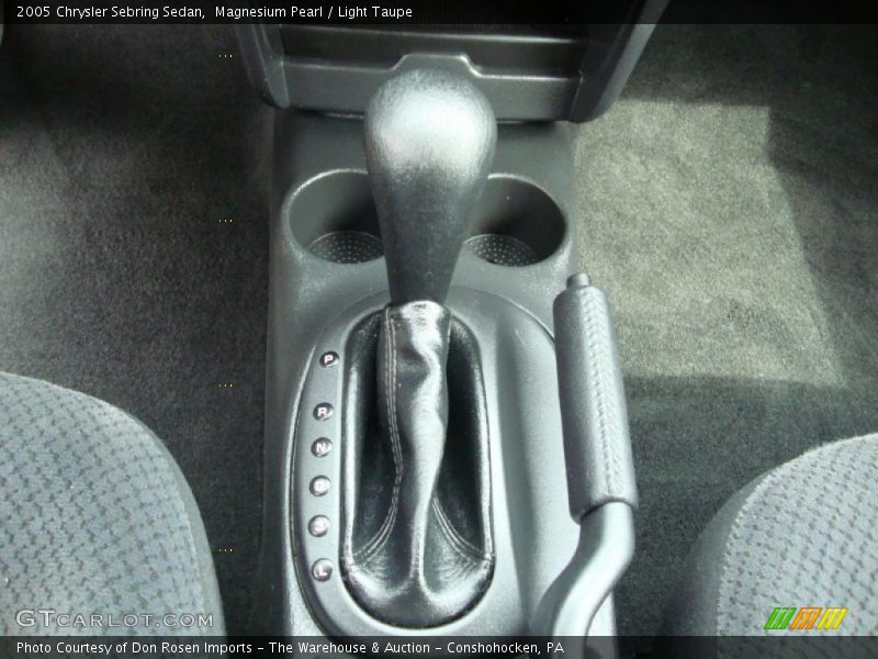 Magnesium Pearl / Light Taupe 2005 Chrysler Sebring Sedan