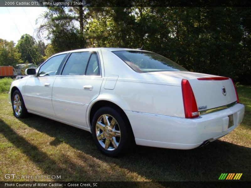 White Lightning / Shale 2006 Cadillac DTS