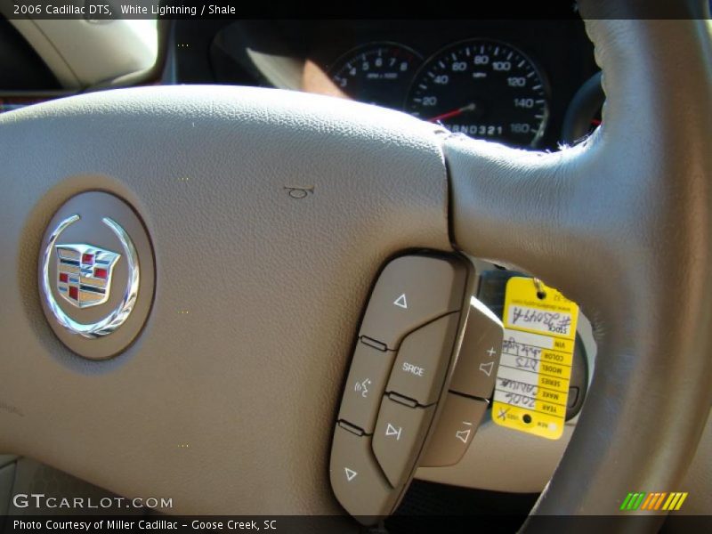 White Lightning / Shale 2006 Cadillac DTS