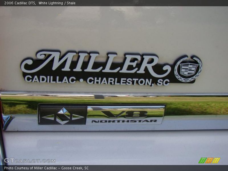 White Lightning / Shale 2006 Cadillac DTS