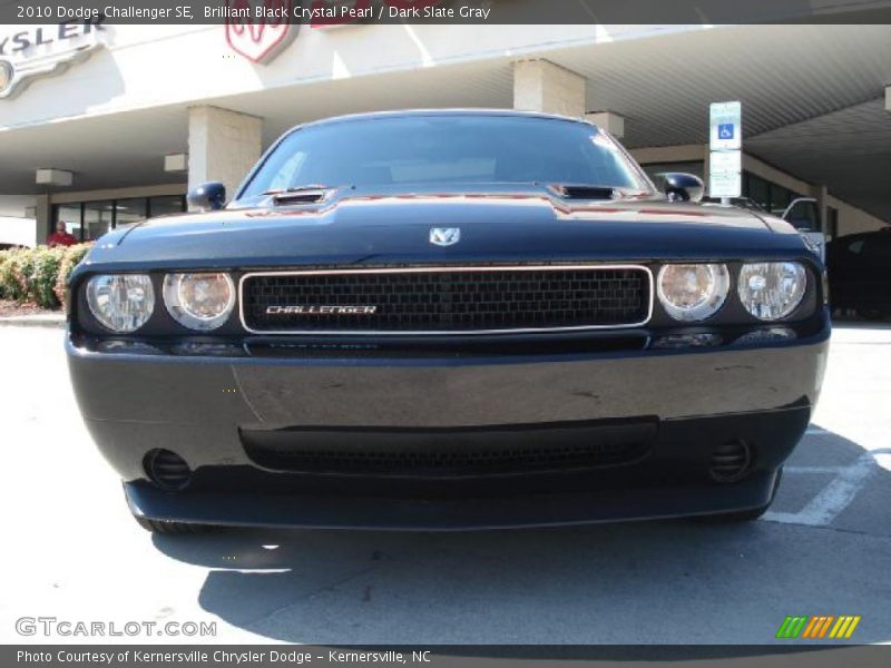 Brilliant Black Crystal Pearl / Dark Slate Gray 2010 Dodge Challenger SE