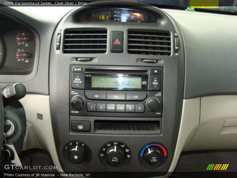 Clear Silver / Beige 2005 Kia Spectra LX Sedan