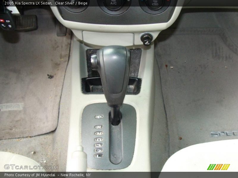 Clear Silver / Beige 2005 Kia Spectra LX Sedan