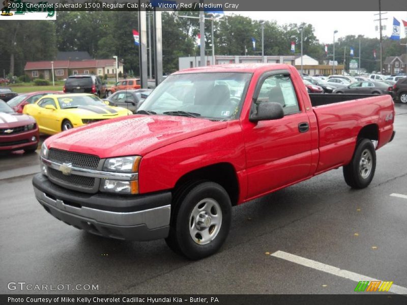 Victory Red / Medium Gray 2003 Chevrolet Silverado 1500 Regular Cab 4x4