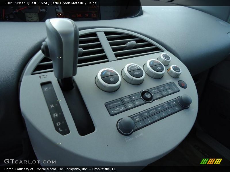 Jade Green Metallic / Beige 2005 Nissan Quest 3.5 SE