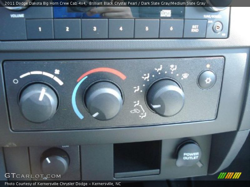 Brilliant Black Crystal Pearl / Dark Slate Gray/Medium Slate Gray 2011 Dodge Dakota Big Horn Crew Cab 4x4