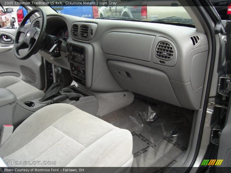 Graystone Metallic / Light Gray 2005 Chevrolet TrailBlazer LS 4x4