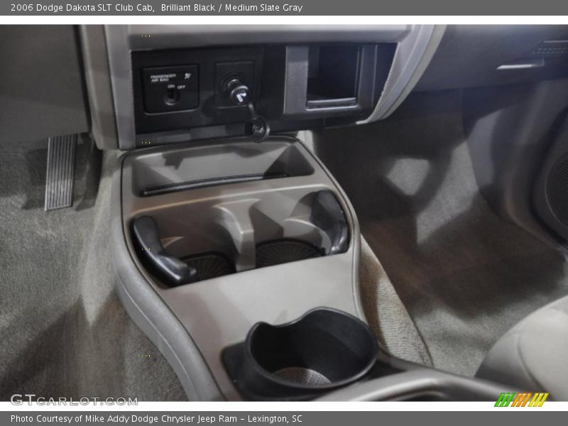 Brilliant Black / Medium Slate Gray 2006 Dodge Dakota SLT Club Cab